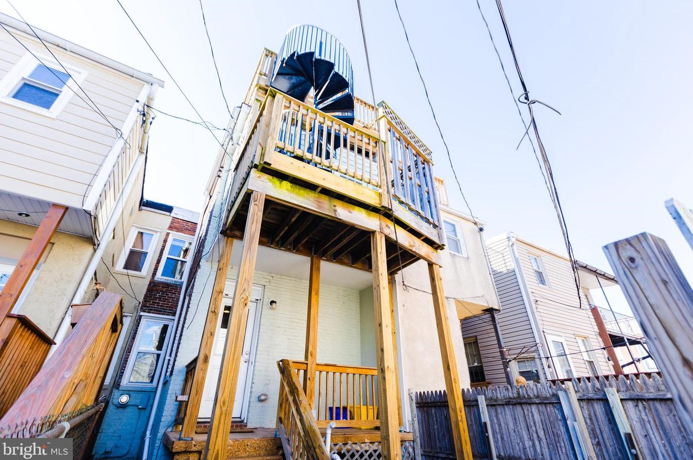 1425 Henry St, Baltimore MD 21230-4638 exterior