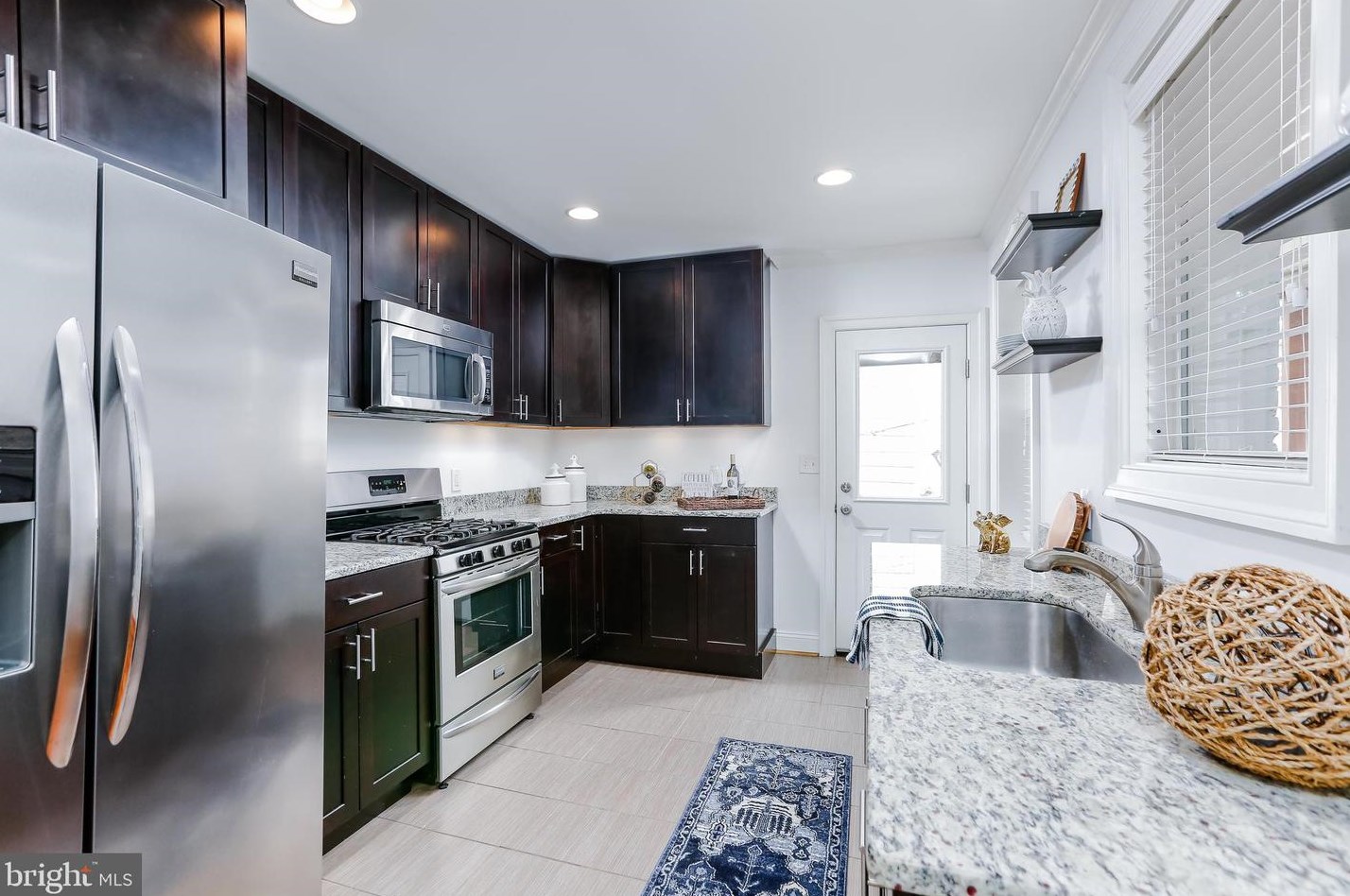 1425 Henry St, Baltimore MD 21230-4638 exterior