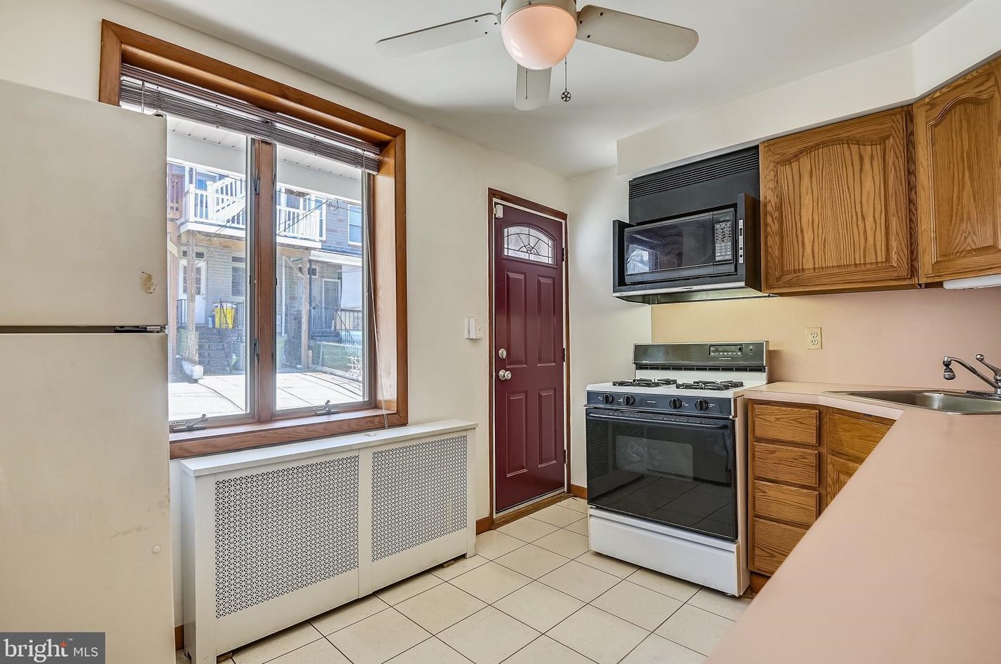 729 Linwood Ave, Baltimore MD 21205-2719 exterior