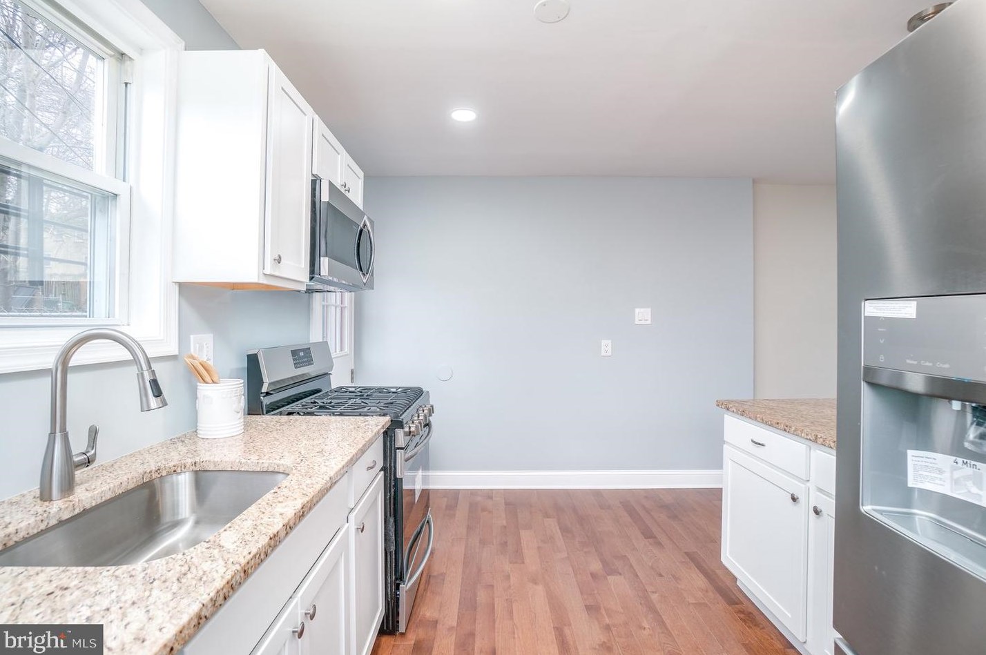 900 Ashburton St, Baltimore MD  21216-4344 exterior