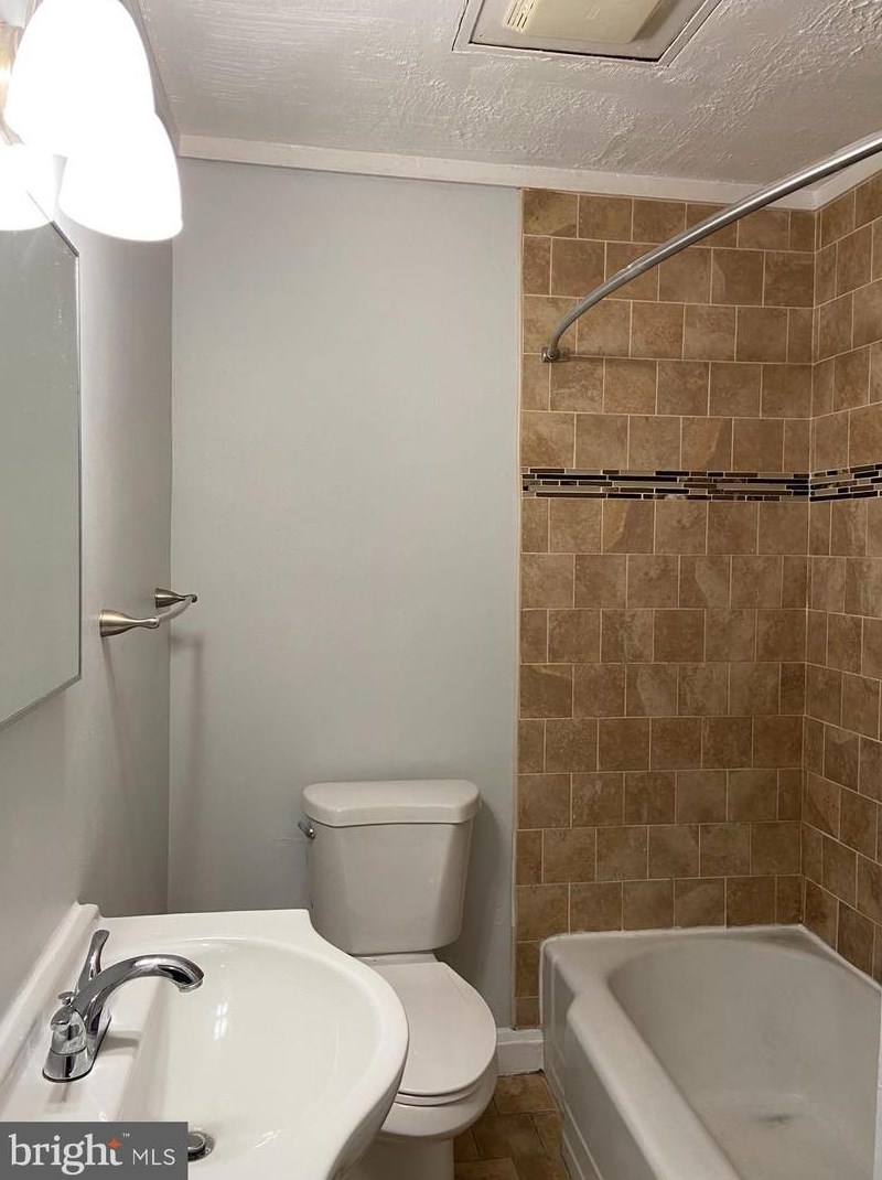 2533 Tolley St, Baltimore MD  21230-1531 exterior