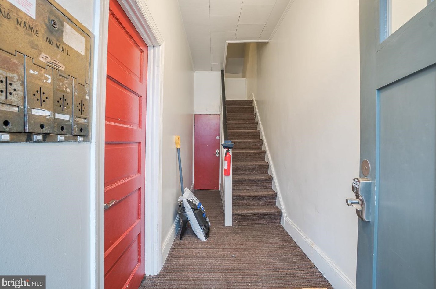 3114 Calvert St, Baltimore MD  21218-3813 exterior