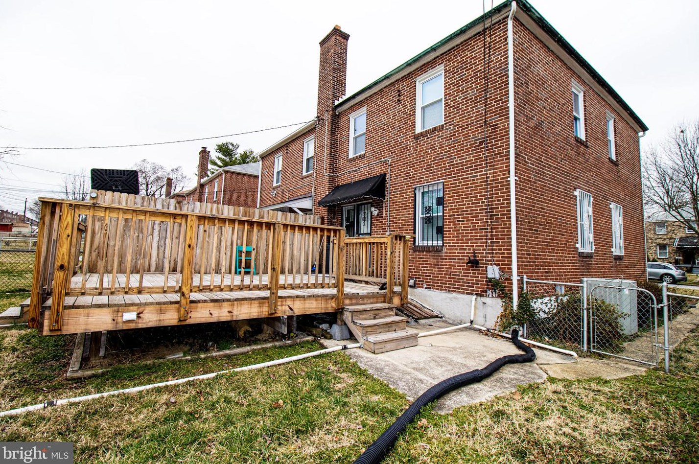 2609 Cylburn Ave, Baltimore MD  21215-5317 exterior