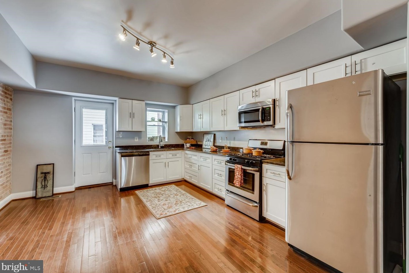 519 28th St, Baltimore MD  21211-3028 exterior