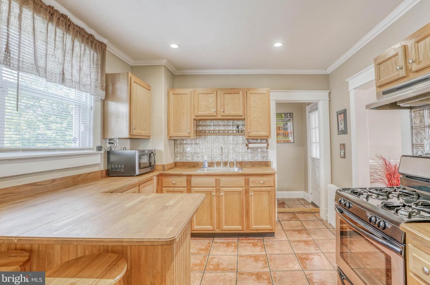 4602 Bayonne Ave, Baltimore MD 21206-2807 exterior