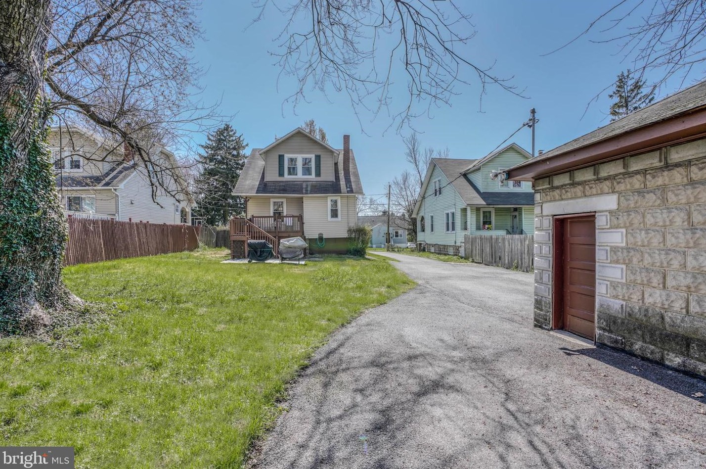 4602 Bayonne Ave, Baltimore MD 21206-2807 exterior