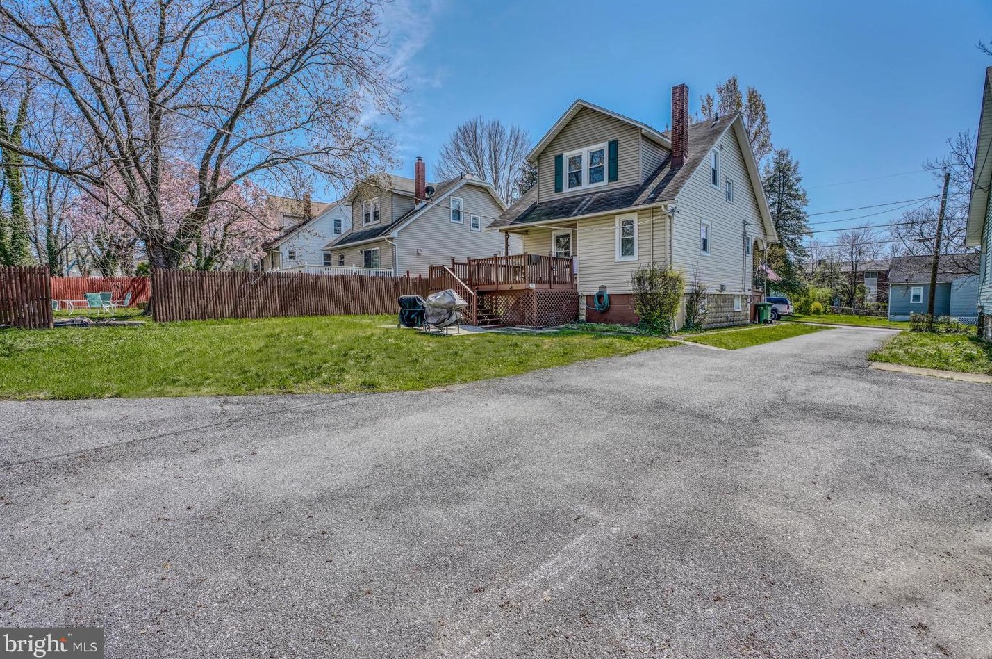 4602 Bayonne Ave, Baltimore MD 21206-2807 exterior