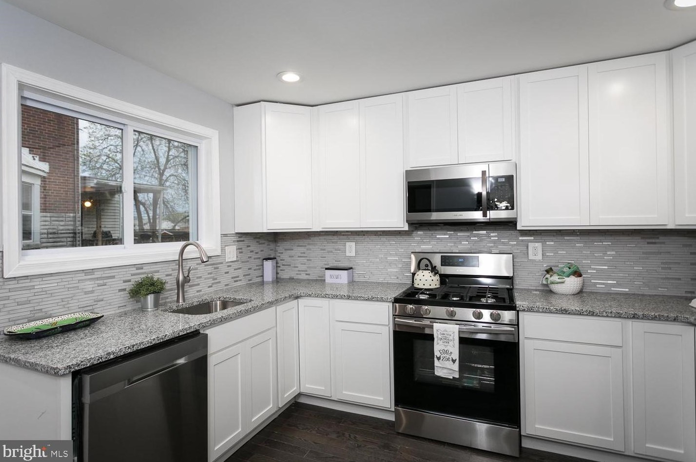 4002 Glen Ave, Baltimore MD  21215-3534 exterior