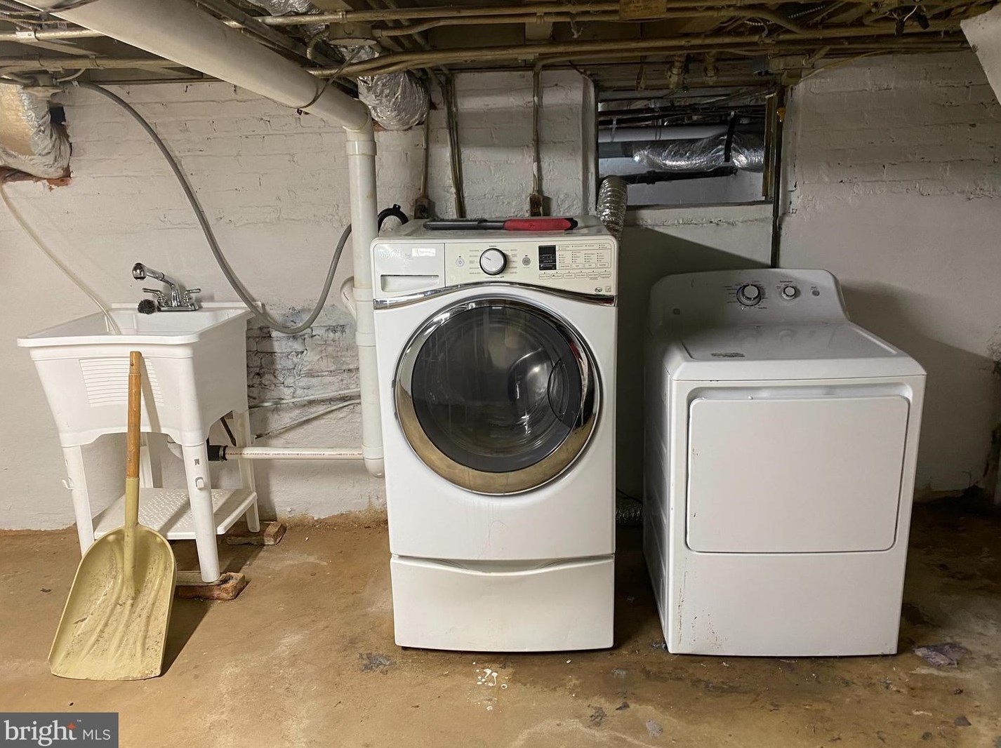 6704 Gary Ave, Baltimore MD  21222-1020 exterior