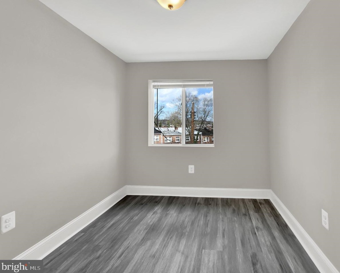 116 Kossuth St, Baltimore MD  21229-3753 exterior