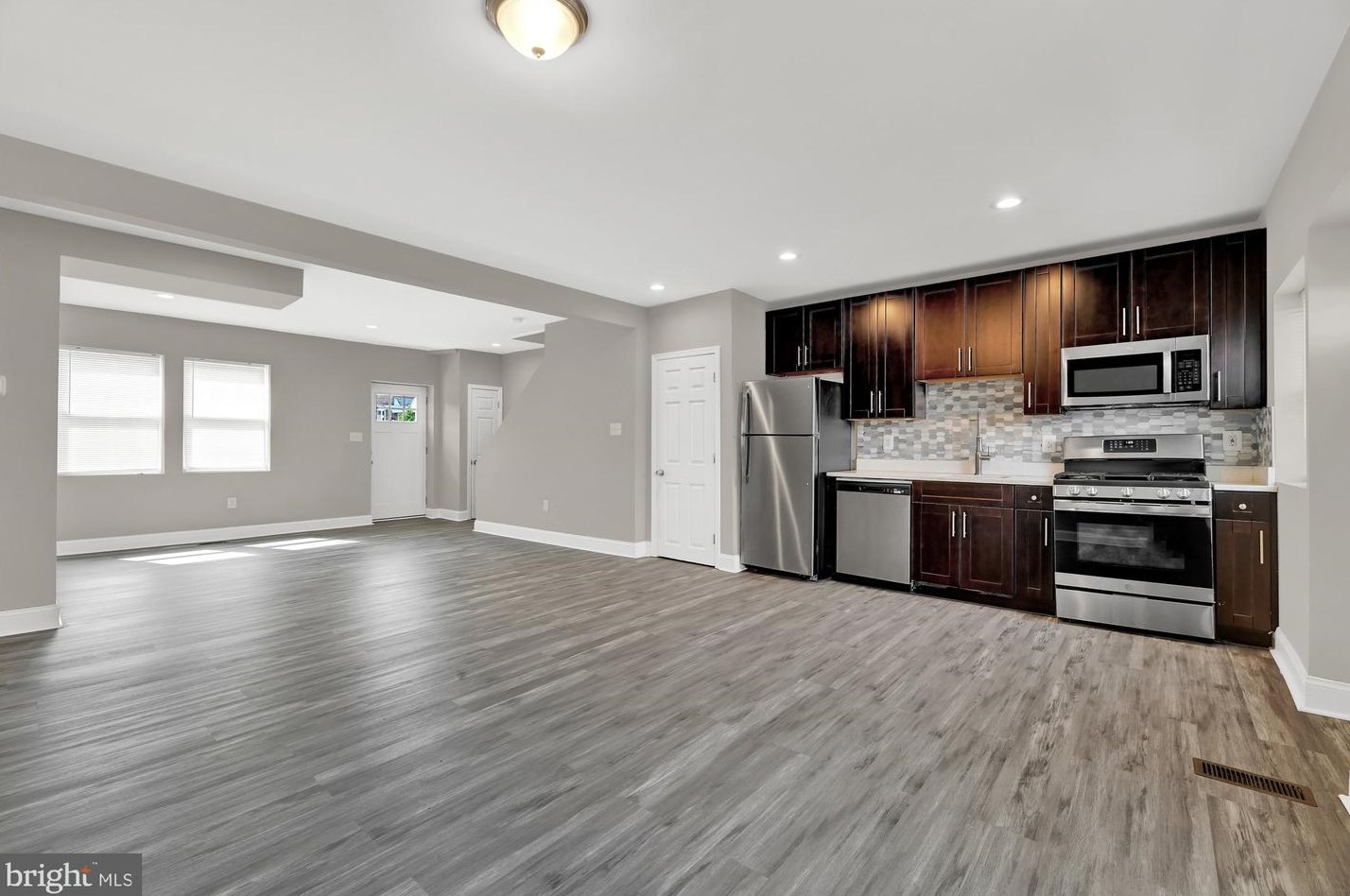 116 Kossuth St, Baltimore MD  21229-3753 exterior
