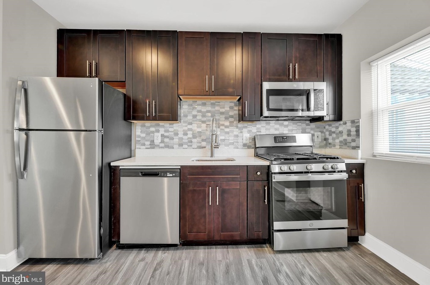 116 Kossuth St, Baltimore MD  21229-3753 exterior
