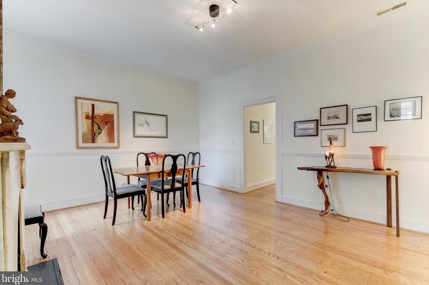 1423 Park Ave, Baltimore MD 21201-3612 exterior