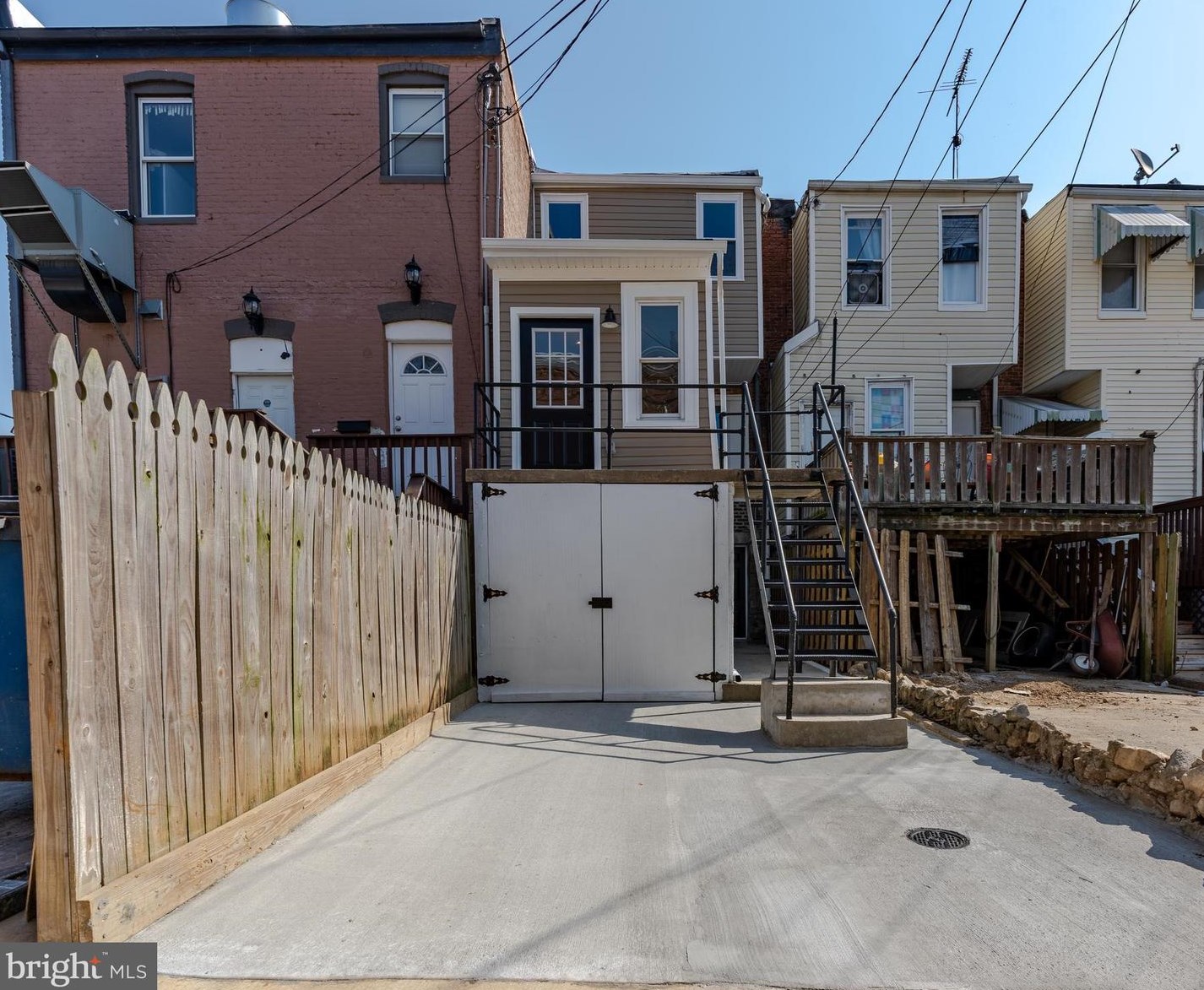 4030 Falls Rd, Baltimore MD  21211-1740 exterior