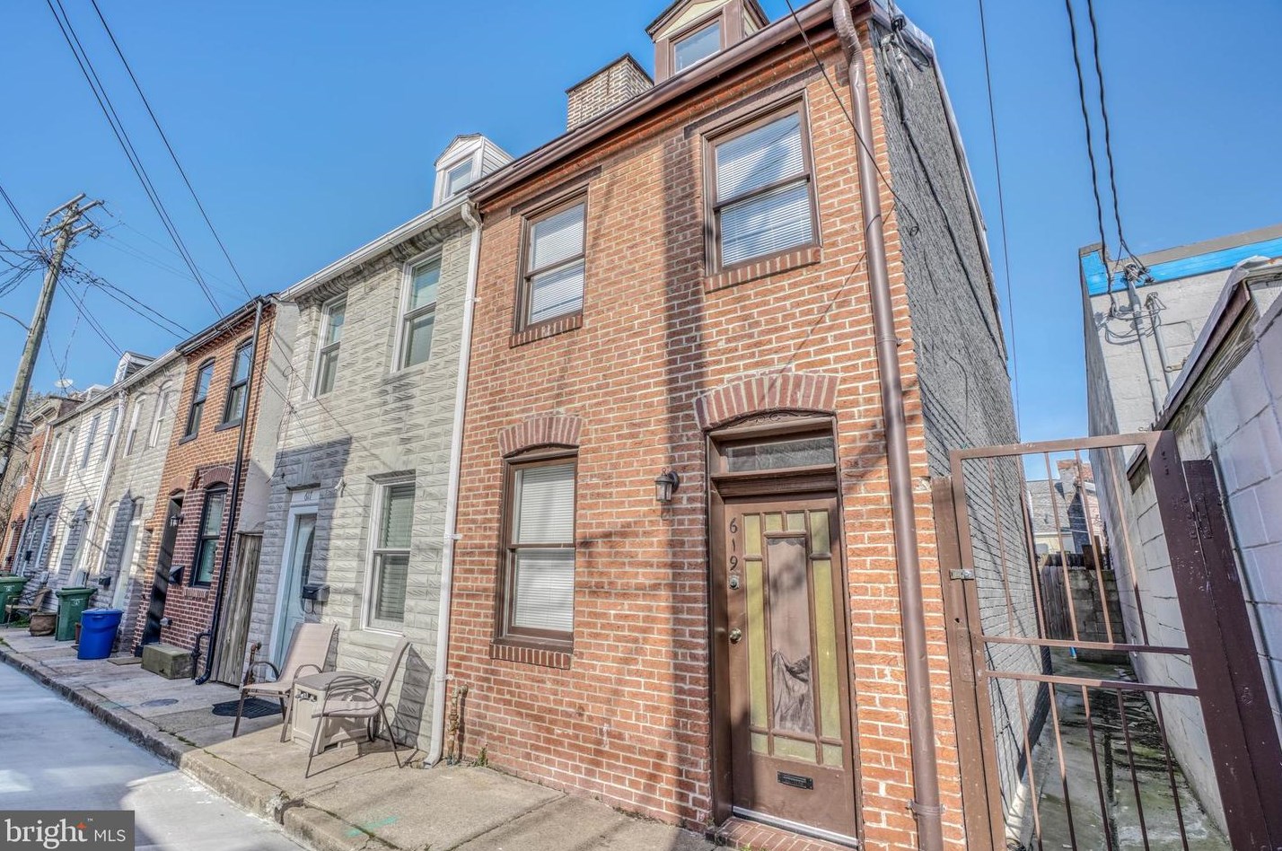619 Chapel St, Baltimore MD  21231-3019 exterior