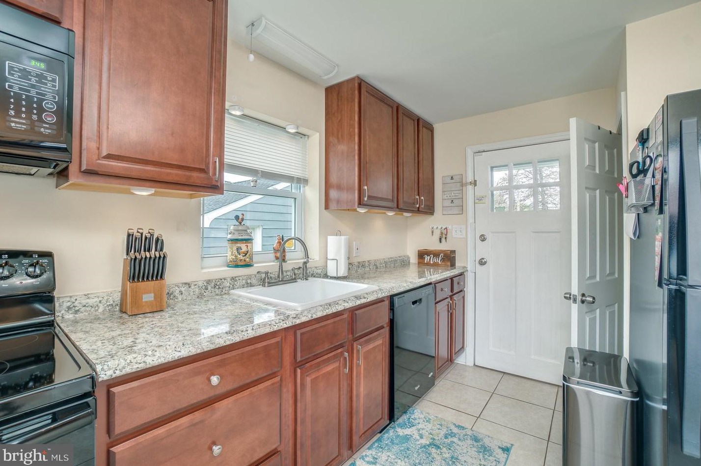 3937 Inner Cir, Baltimore MD  21225-2253 exterior