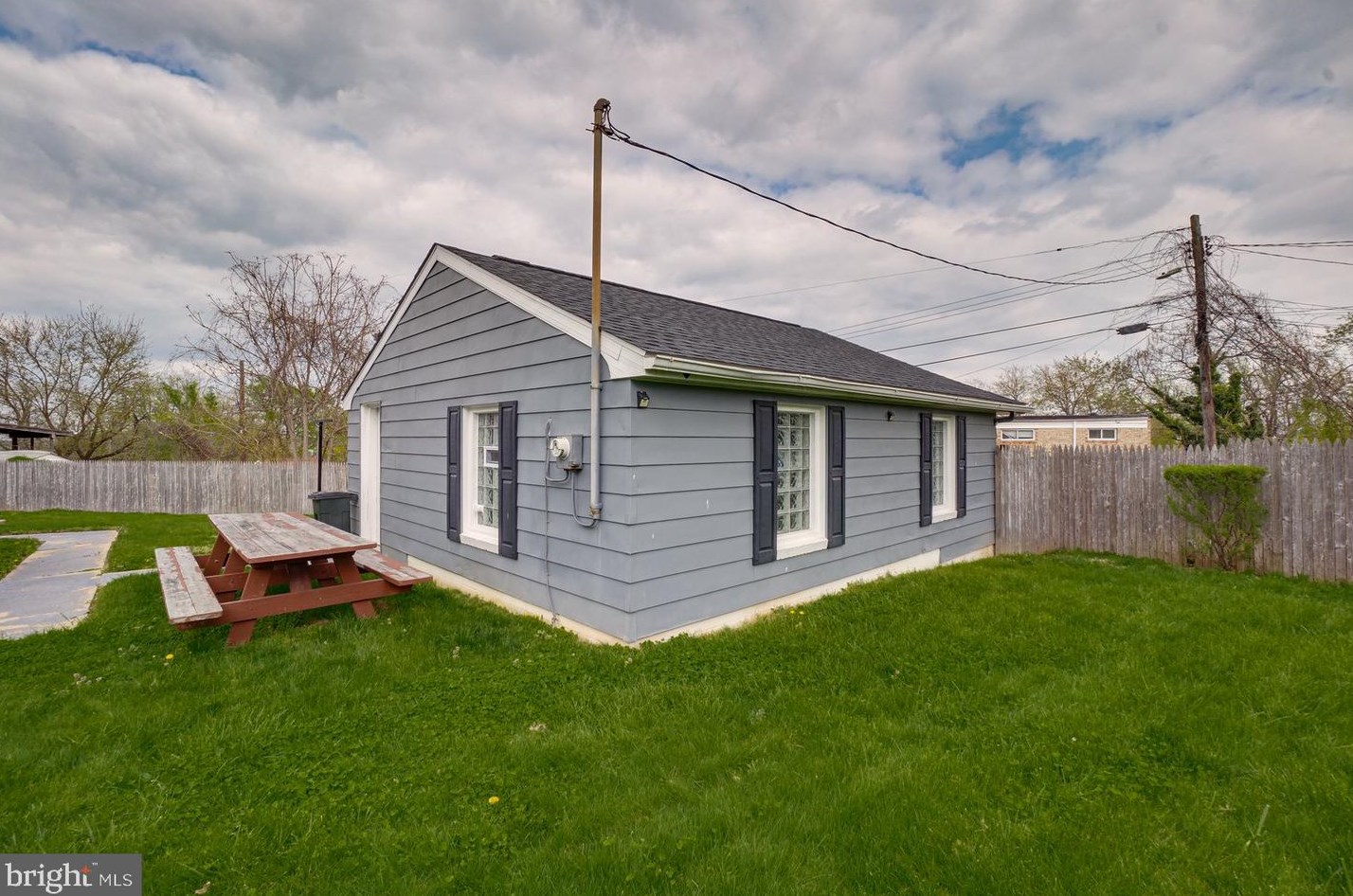 3937 Inner Cir, Baltimore MD  21225-2253 exterior