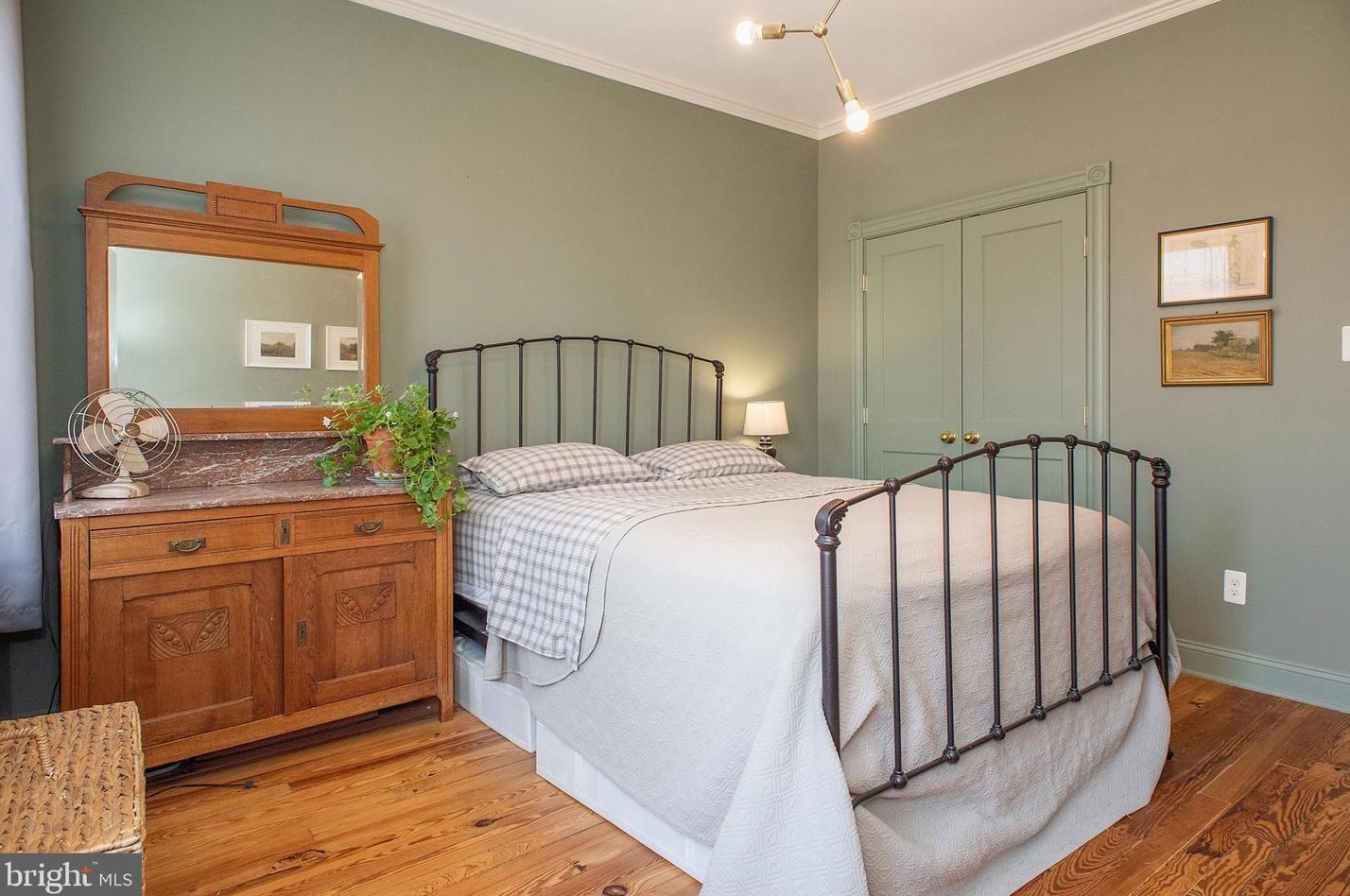 133 Curley St, Baltimore MD  21224-1332 exterior