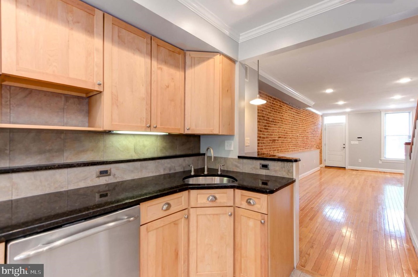 2531 Fleet St, Baltimore MD  21224-3743 exterior