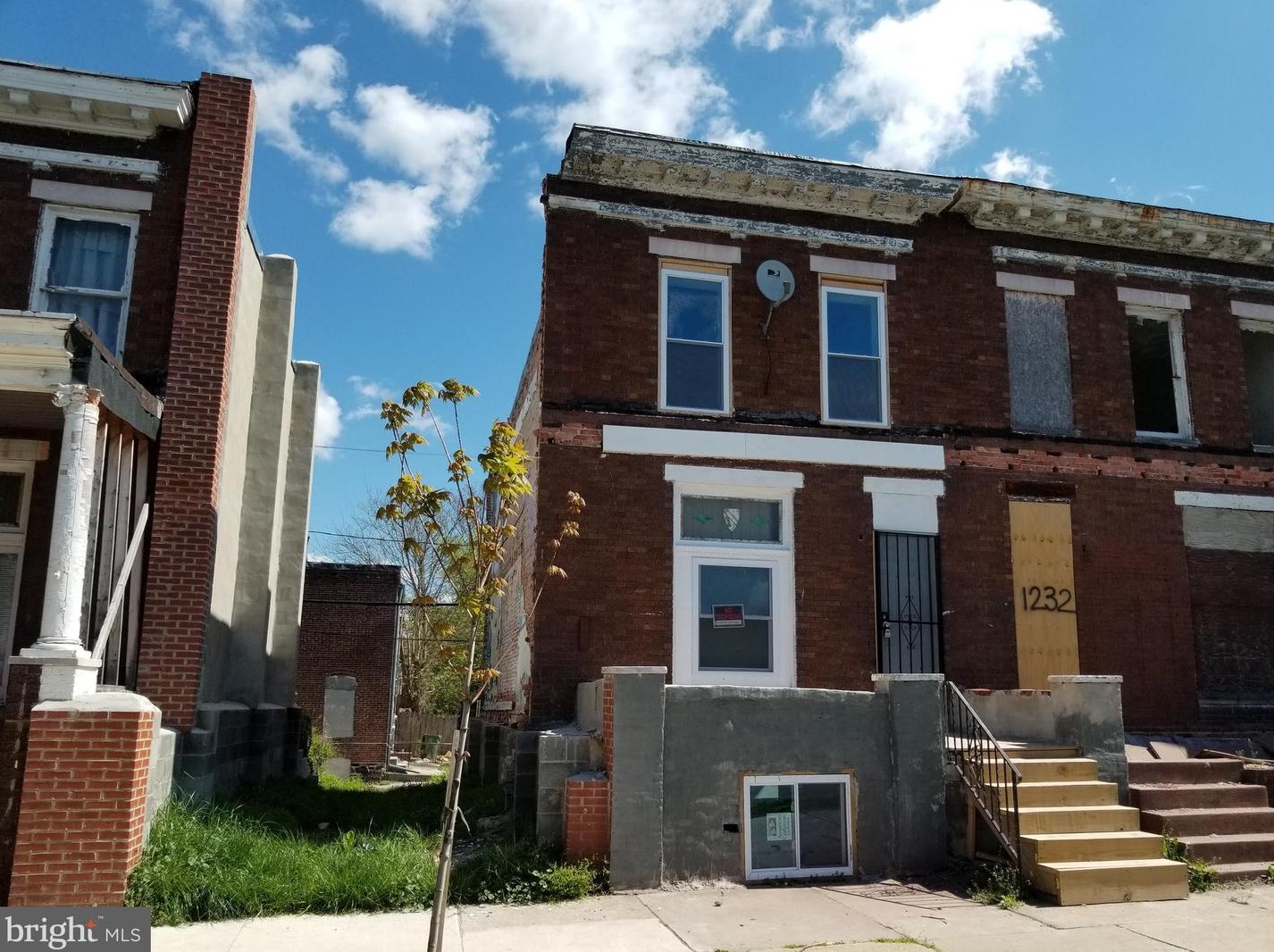 1230 Bonaparte Ave, Baltimore MD  21218-6237 exterior