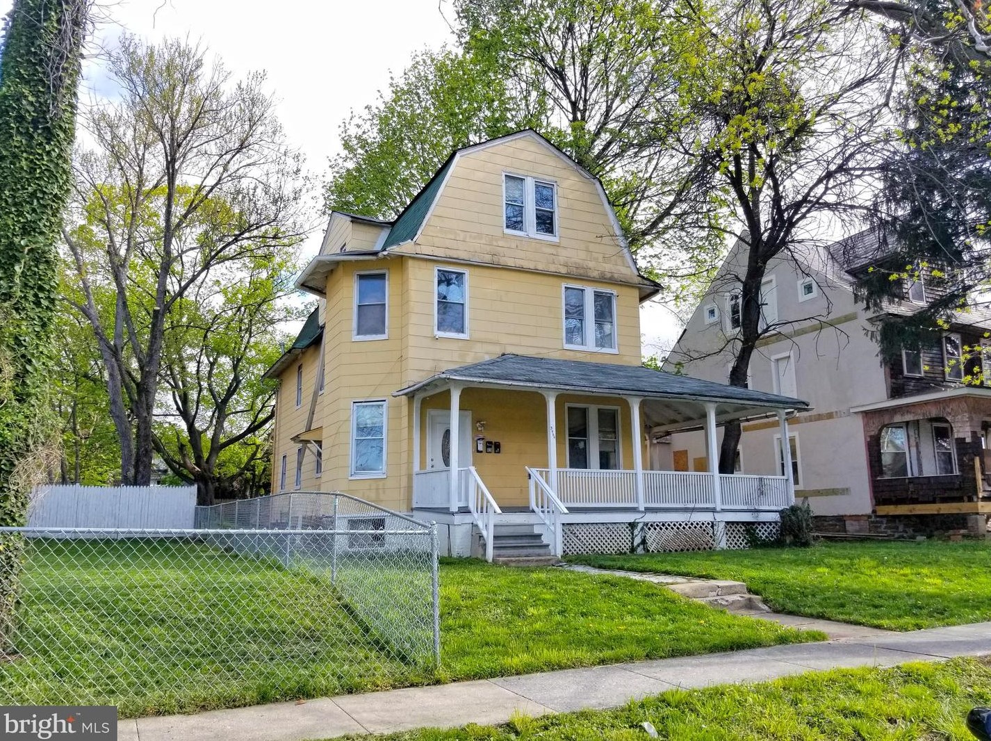 3004 Clifton Ave, Baltimore MD  21216-2786 exterior
