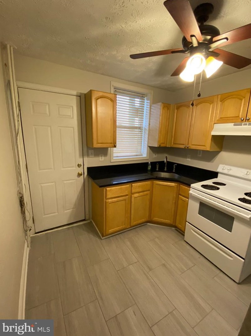 347 21st St, Baltimore MD  21218-6120 exterior