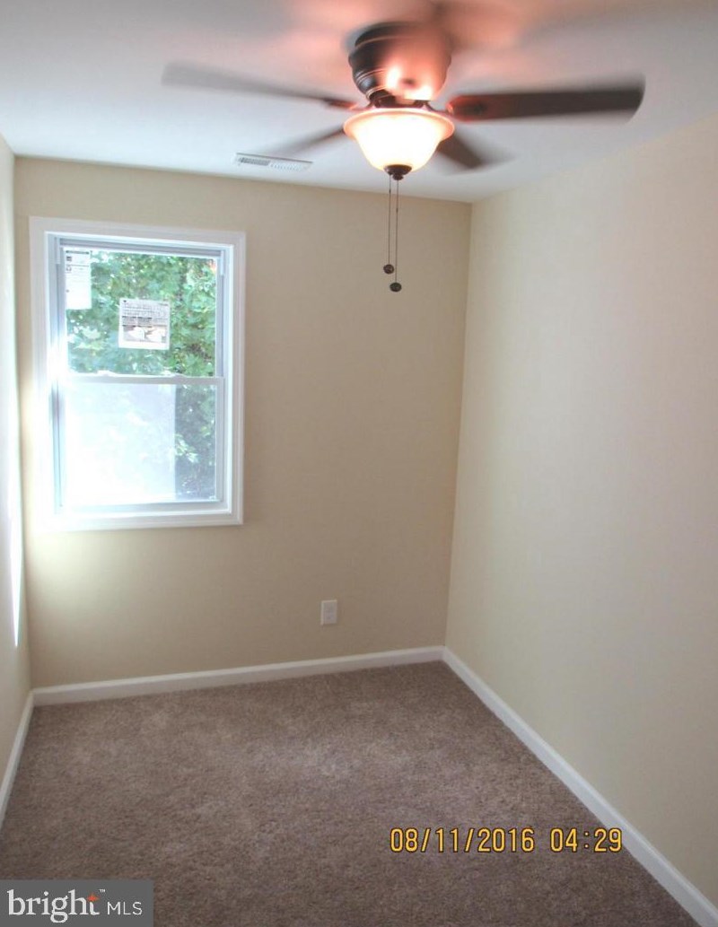 1239 Gleneagle Rd, Baltimore MD  21239-2236 exterior