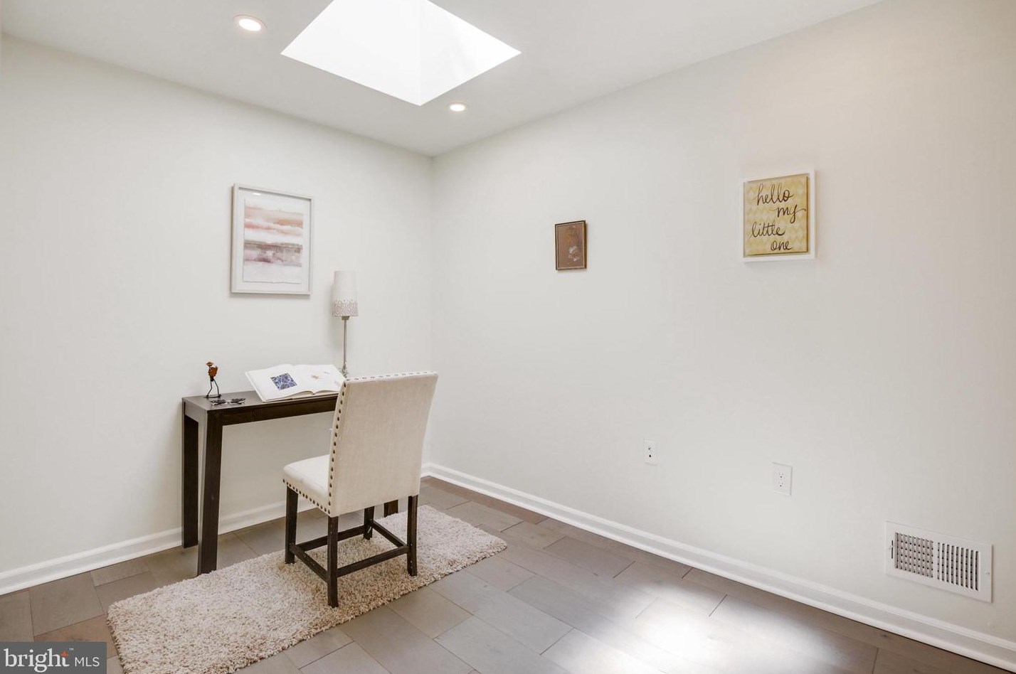 2523 Madison St, Baltimore MD  21205-1729 exterior