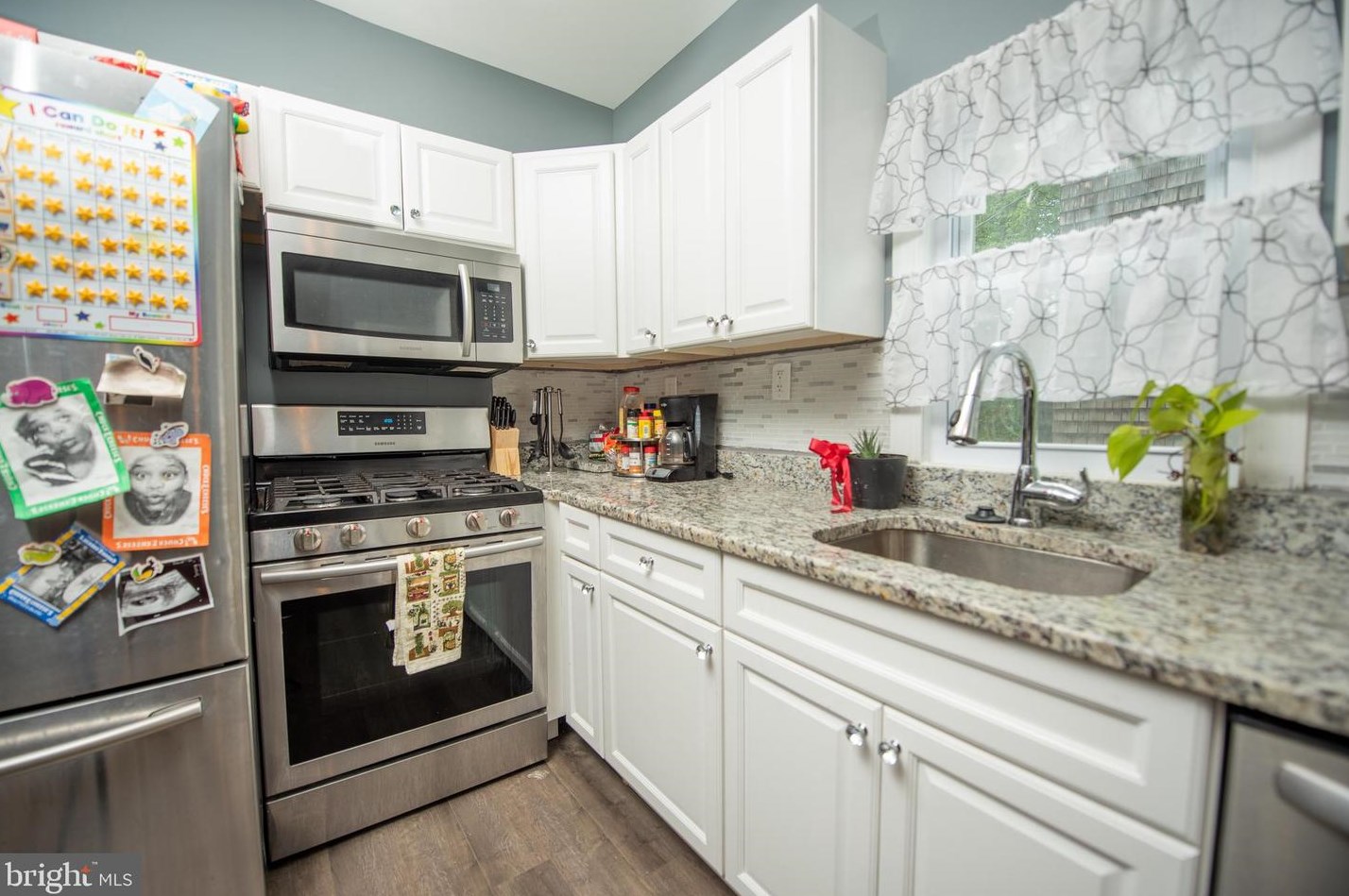 4911 Midwood Ave, Baltimore MD  21212-4526 exterior