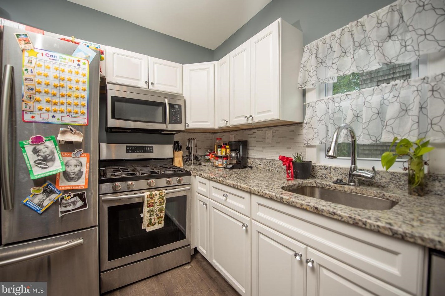 4911 Midwood Ave, Baltimore MD  21212-4526 exterior