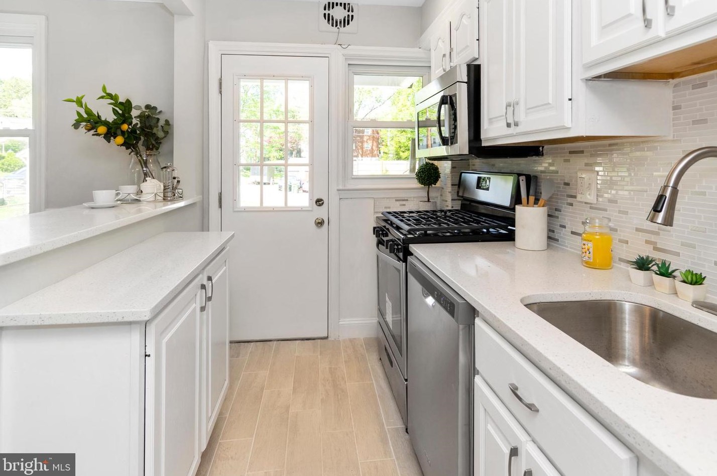 3812 Bayonne Ave, Baltimore MD  21206-3405 exterior