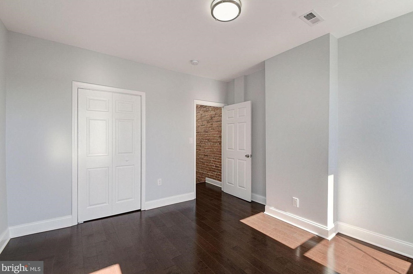 10 Robinson St, Baltimore MD  21224-2255 exterior
