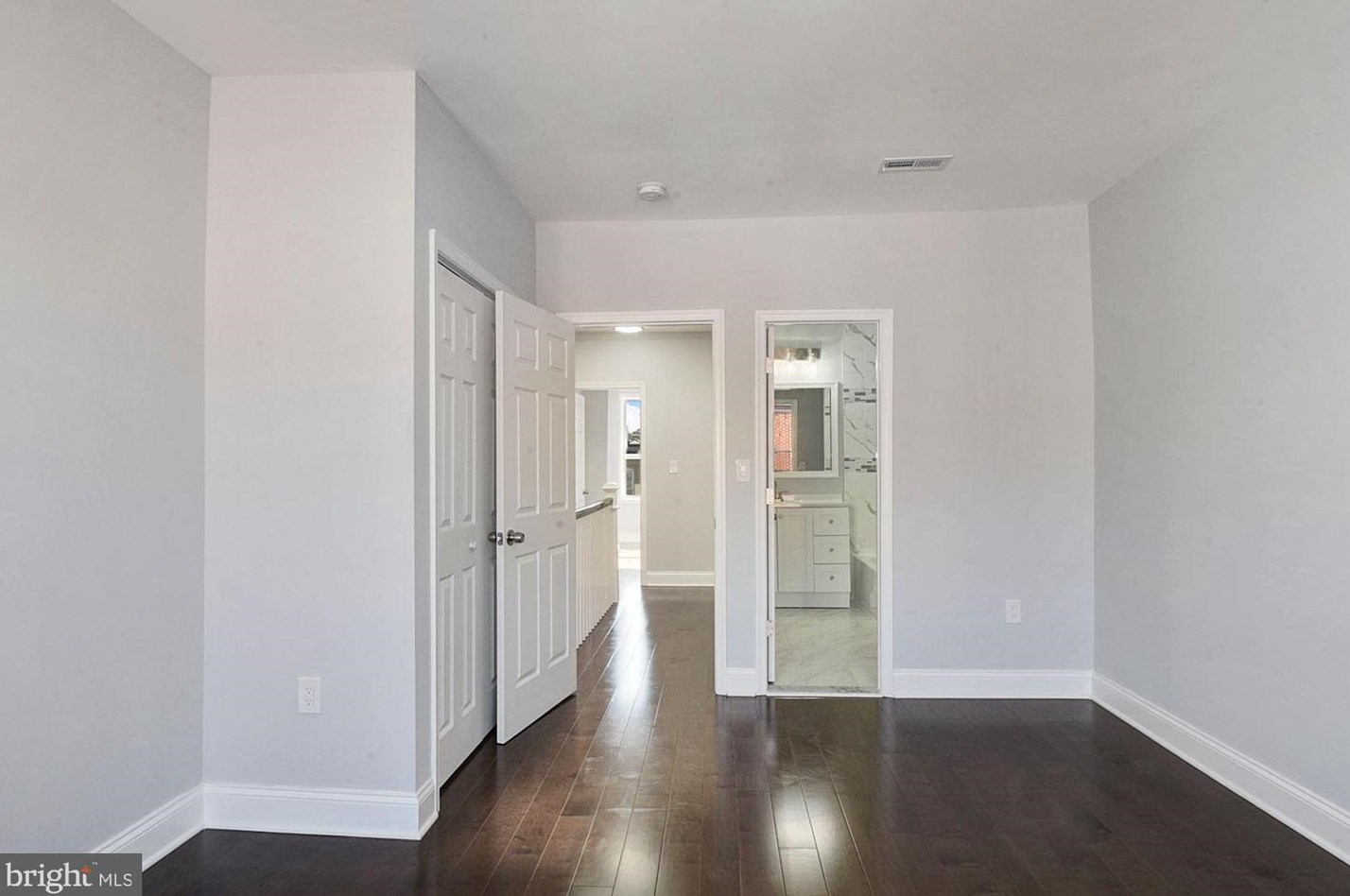 10 Robinson St, Baltimore MD  21224-2255 exterior
