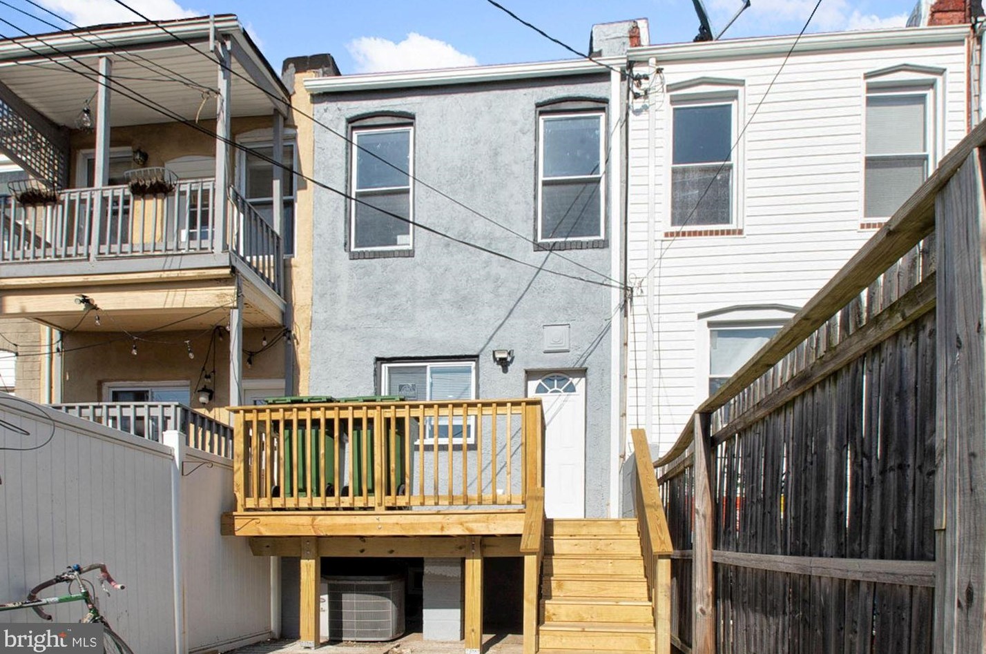 10 Robinson St, Baltimore MD  21224-2255 exterior