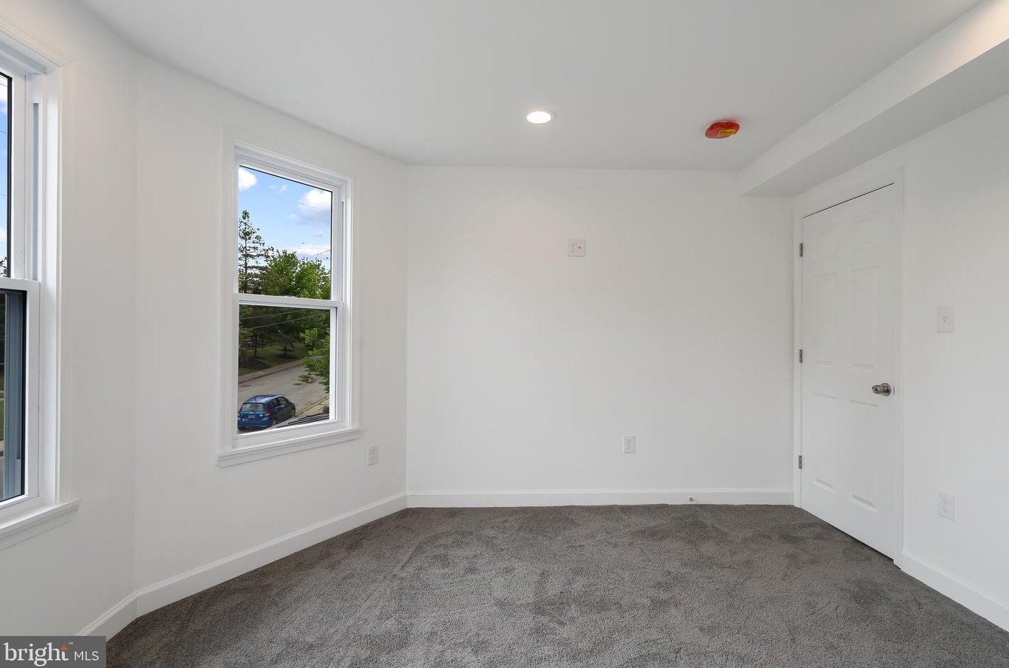 512 Rossiter Ave, Baltimore MD  21212-4507 exterior