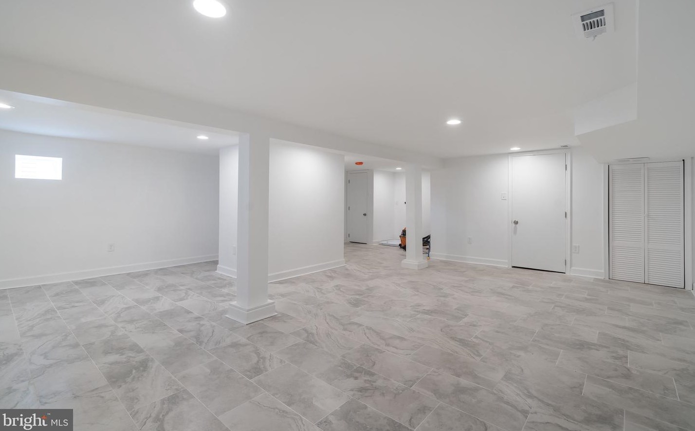512 Rossiter Ave, Baltimore MD  21212-4507 exterior