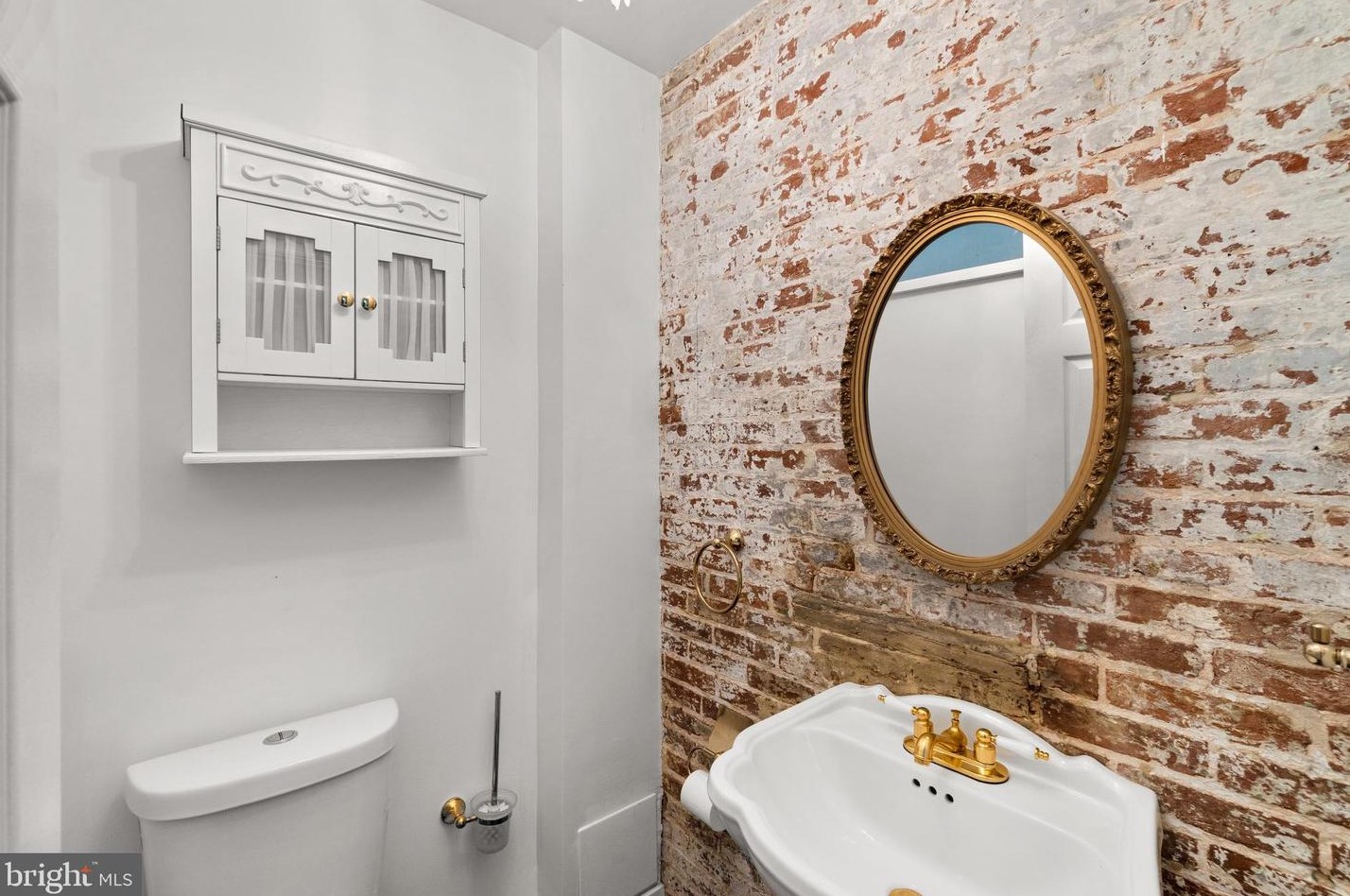 214 Chester St, Baltimore MD  21231-2625 exterior