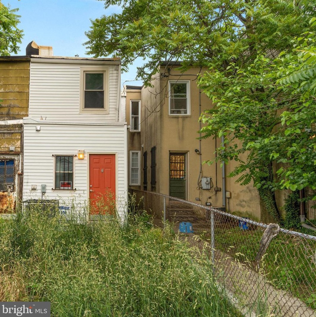 214 Chester St, Baltimore MD  21231-2625 exterior