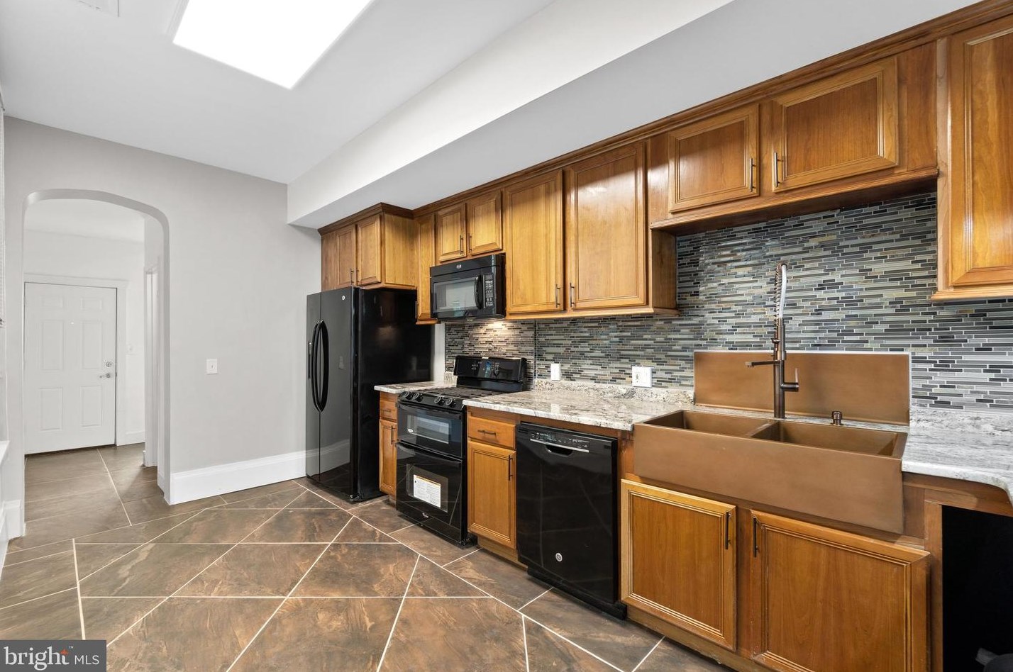 214 Chester St, Baltimore MD  21231-2625 exterior