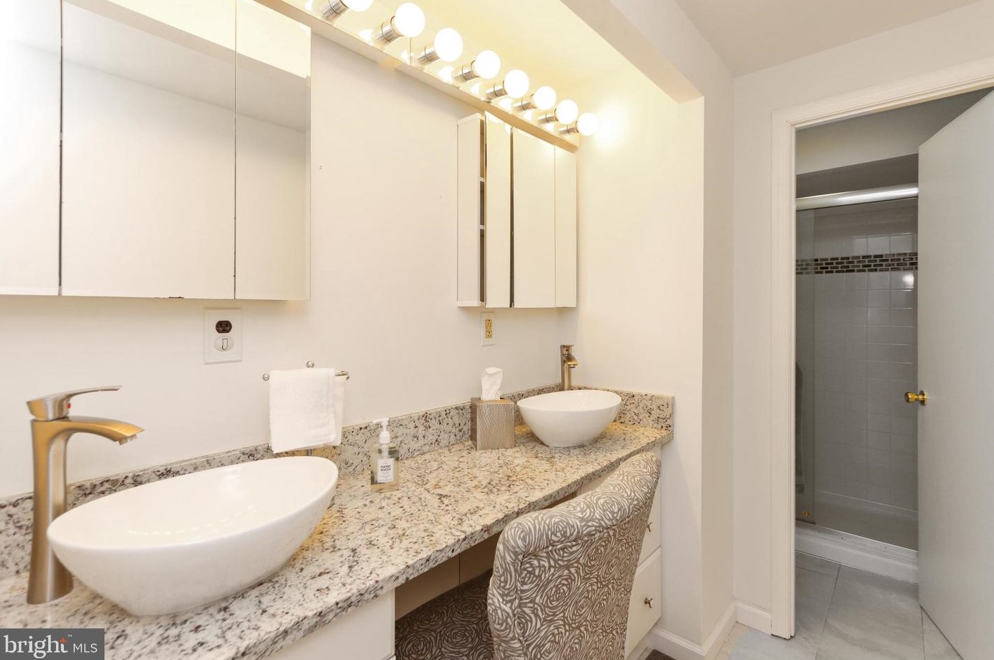 660 Portland St, Baltimore MD  21230-2220 exterior