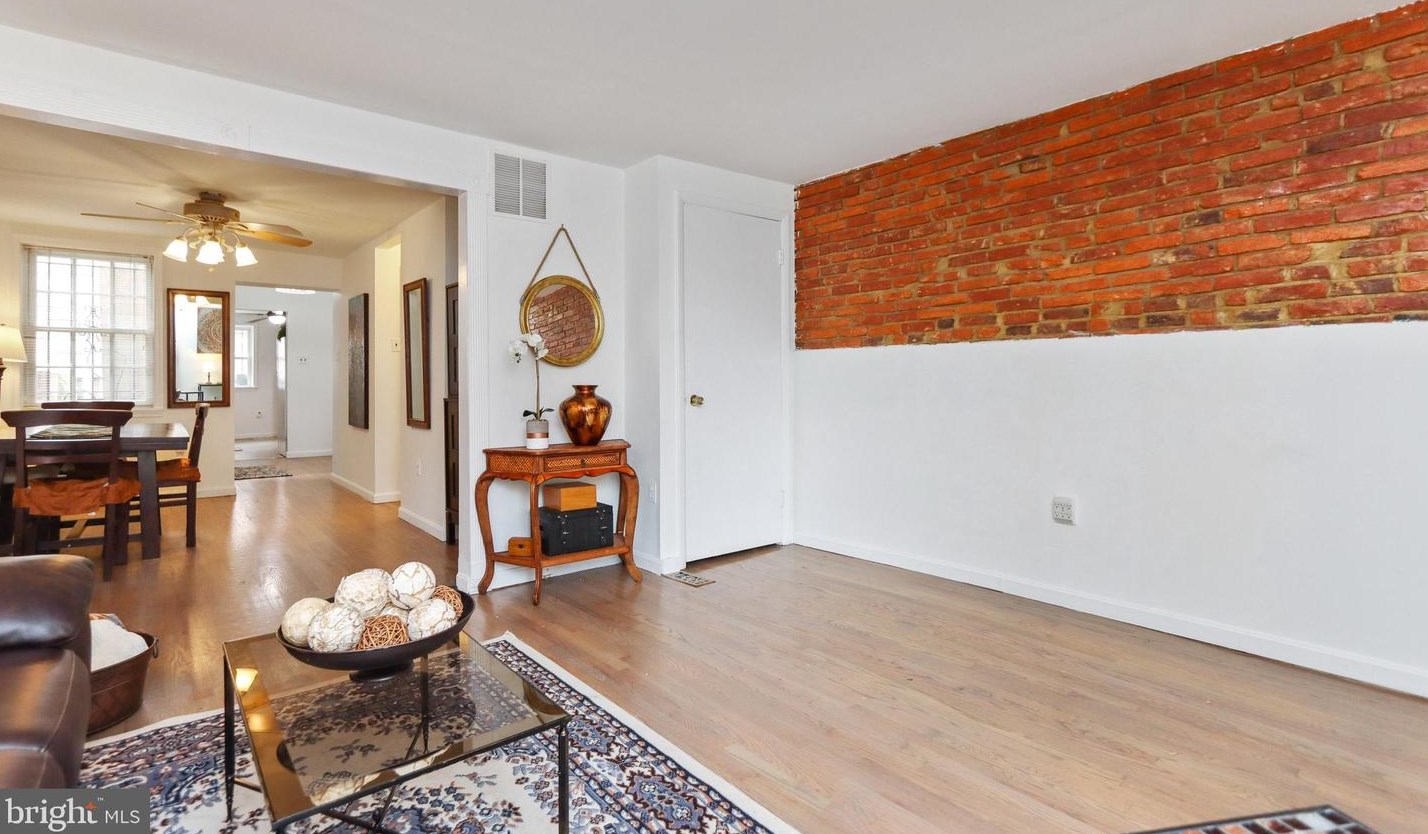 660 Portland St, Baltimore MD  21230-2220 exterior