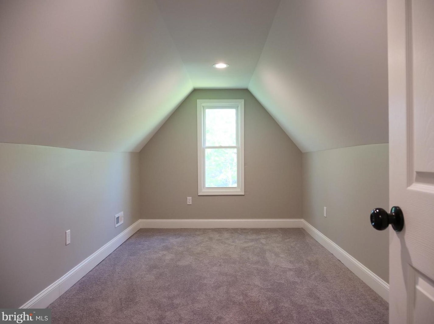 2518 Hamilton Ave, Baltimore MD  21214-1634 exterior
