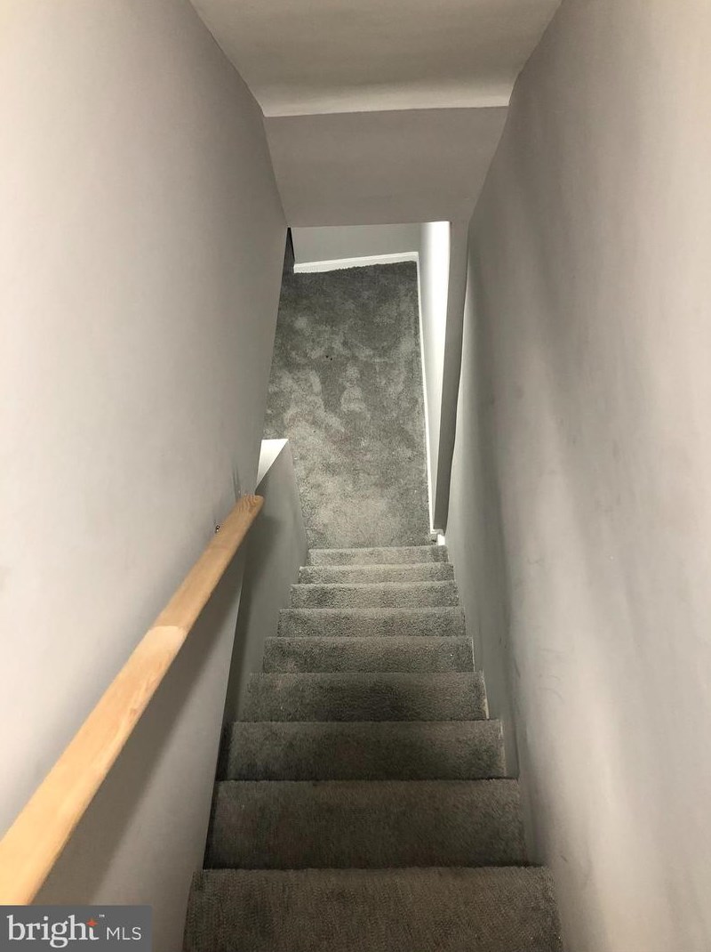 3912 Gelston Dr, Baltimore MD  21229-1909 exterior