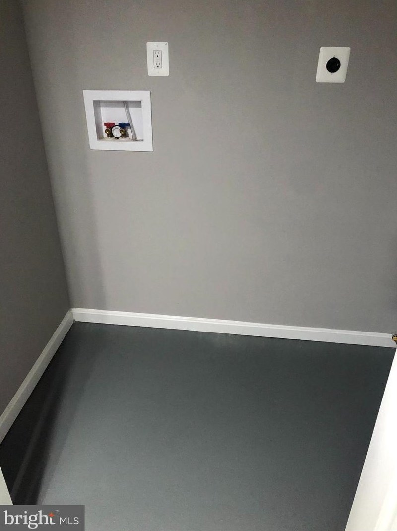 3912 Gelston Dr, Baltimore MD  21229-1909 exterior