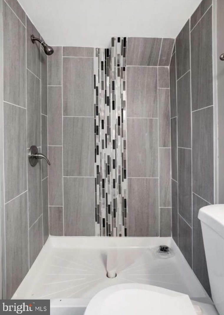 3912 Gelston Dr, Baltimore MD  21229-1909 exterior