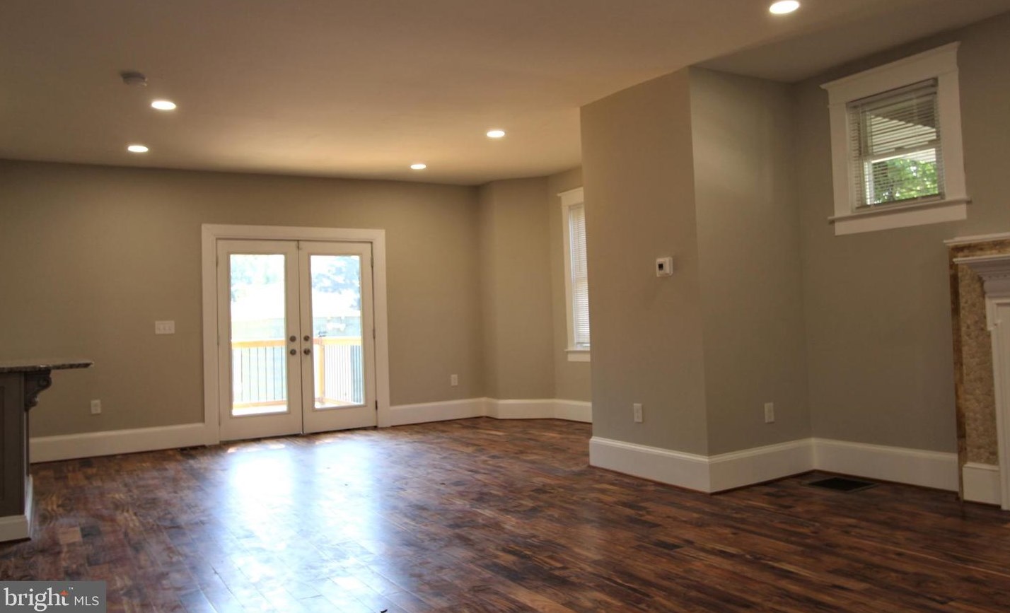 3801 Mohawk Ave, Baltimore MD  21207-7670 exterior