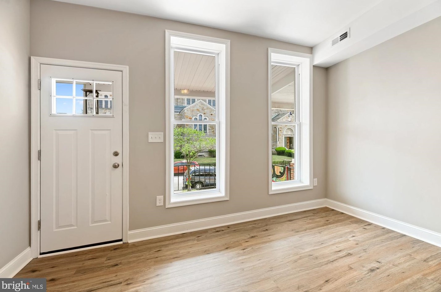 220 Monastery Ave, Baltimore MD  21229-3033 exterior