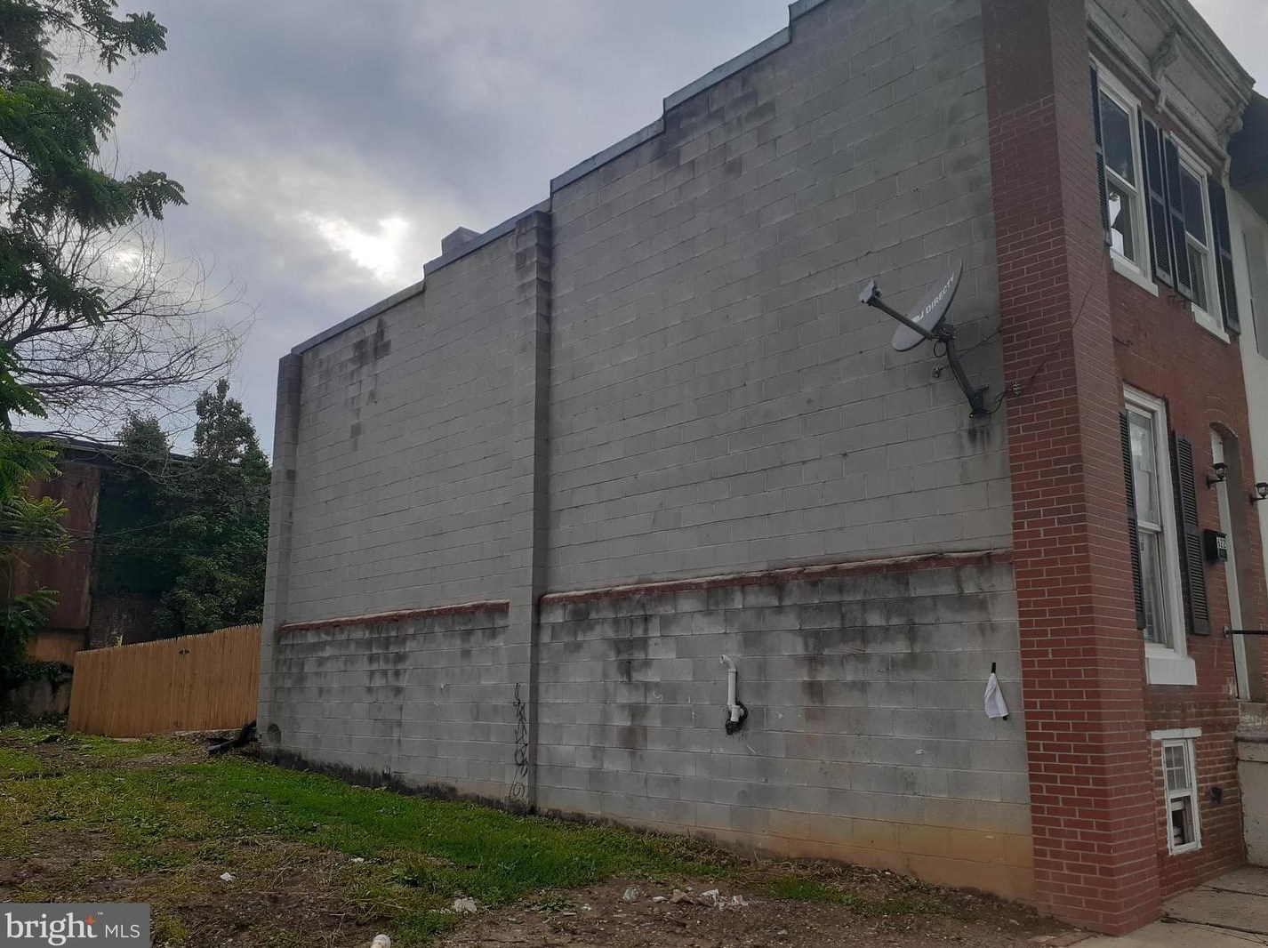 622 Fulton Ave, Baltimore MD  21217-1402 exterior