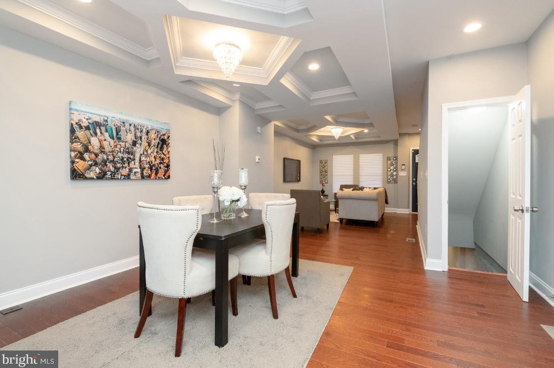 5 Rosedale St, Baltimore MD  21229-3739 exterior