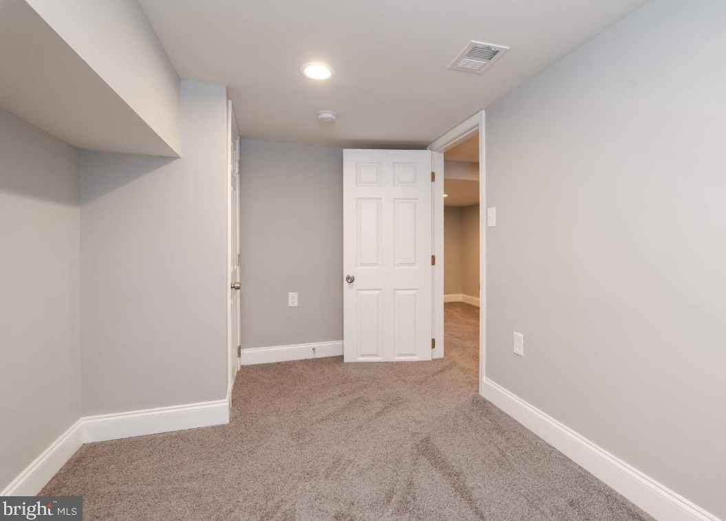 5 Rosedale St, Baltimore MD  21229-3739 exterior